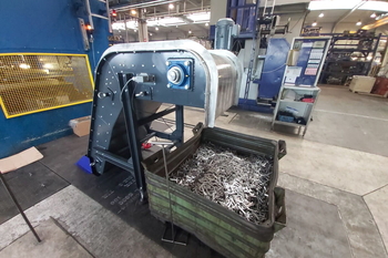 Magnetic conveyor MD – removal of stampings from a press in automotive