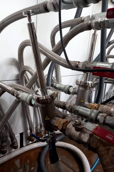 Pipeline magnetic separator MSP-MC – mould protection in an automotive parts moulding plant