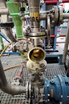 Magnetic filter MSP-S OCTOPUS – cleaning liquid ammonia in a chemical plant