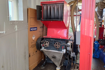 Mobile crushing and sorting line
