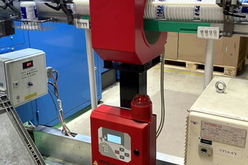 Gravity metal detector METRON 05 CR – extrusion and blow molding of plastics