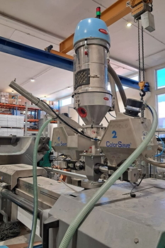 Automatic magnetic separator MSS-AC WORM - injection molding of plastics