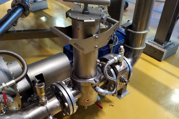 Double-jacketed magnetic separator MSP-S – metal separation from liquid chocolate in the food industry