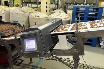 Tunnel metal detector METRON 05 CI - metal detection in the food industry