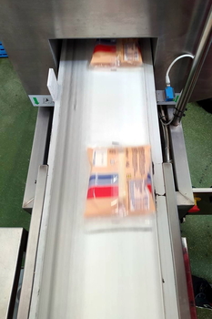 Tunnel metal detector Metron 07 CI – milk cleaning in a dairy operation