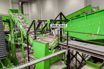 Metal separation on a municipal waste sorting line