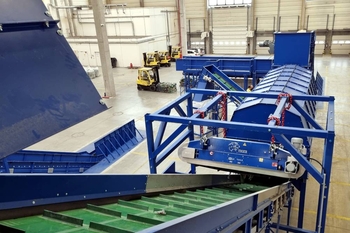 Metal separation on a municipal waste sorting line