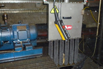 Magnetic grate separator for liquid mixtures MRZ – cleaning the coolant emulsion at a machine tool in engineering