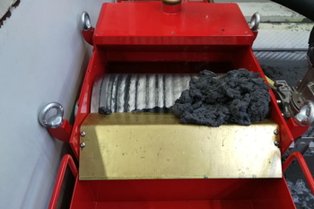 Magnetic coolant separator MVS – cleaning the coolant emulsion at a machine tool in engineering