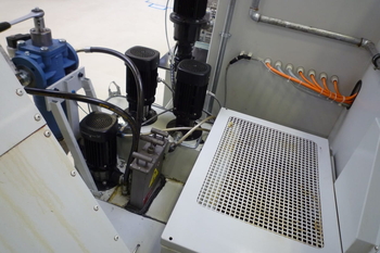 Mobile magnetic filter MSP–S ANCISTRUS – cleaning the coolant emulsion at a machine tool in engineering