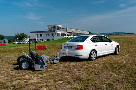 Magnetic sweepers MS FALCON for airports and large areas