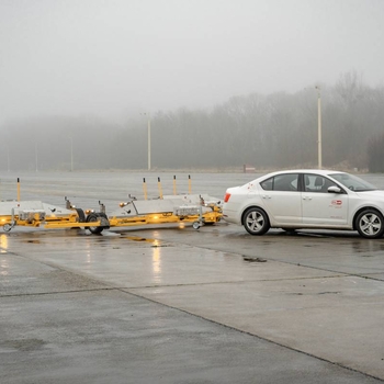 MSA 9000 EAGLE magnetic sweeper for airports and large areas