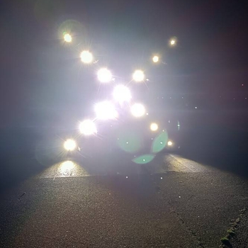 FIREFLY portable lighted runway closure marker