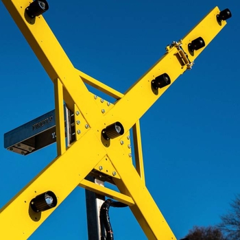 FIREFLY portable lighted runway closure marker