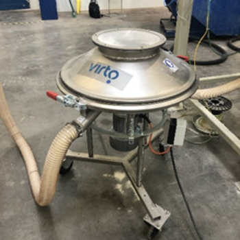 Vibrating sieve for pneumatic transport