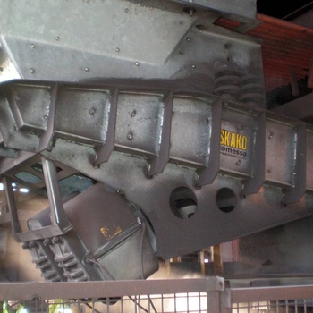 Vibrating feeder