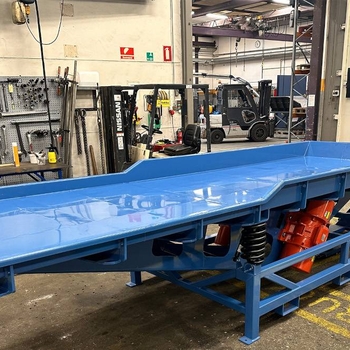 Vibrating conveyor