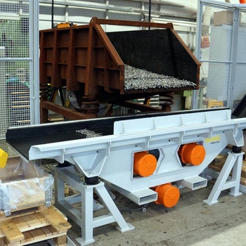 Vibrating Conveyor
